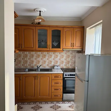 Dimos Kristi 4*
